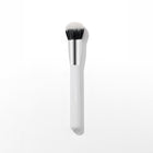 Angled Blending Face Brush - Soft Application Artistry Detail