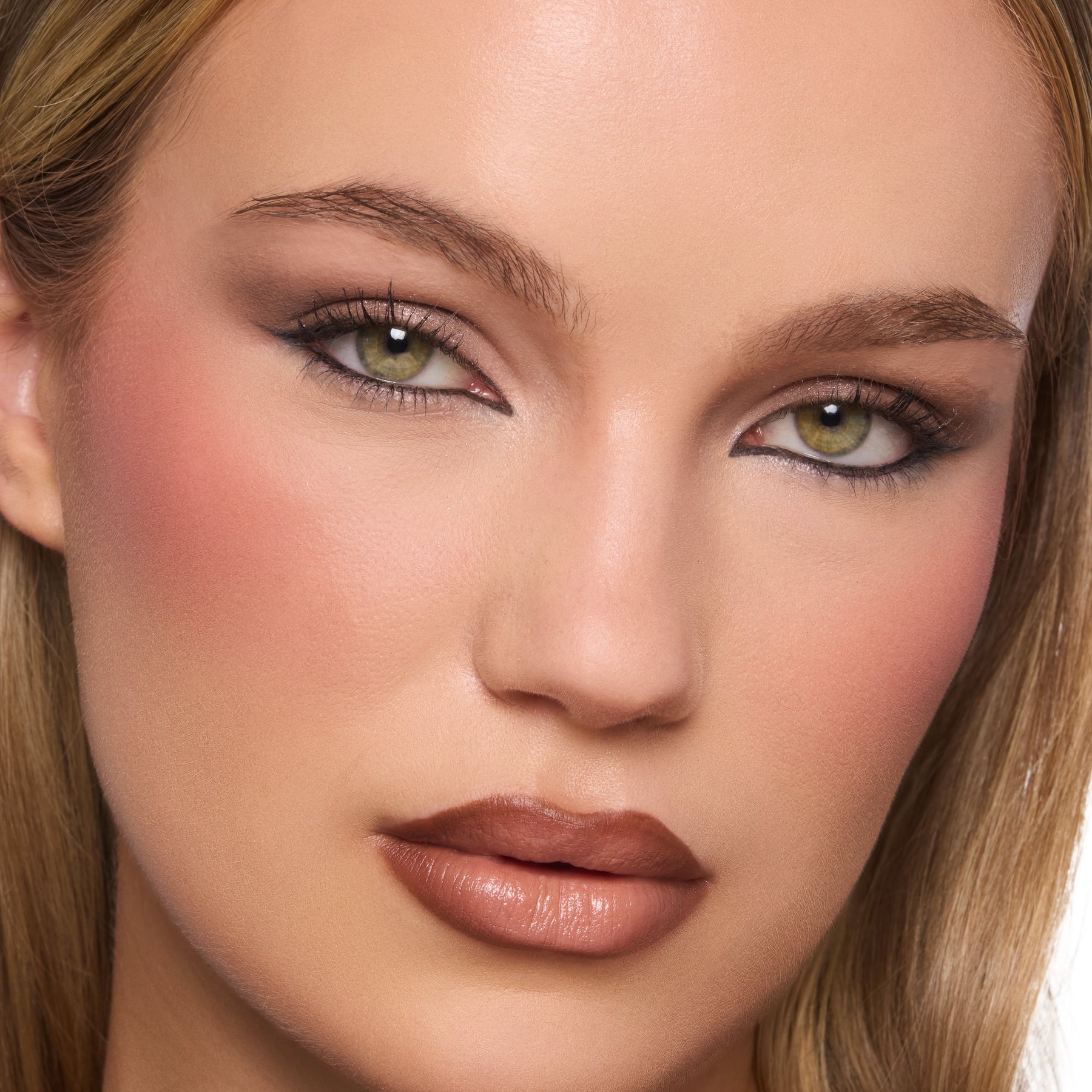 Deja Brew - Rosy Runway Eye Polish