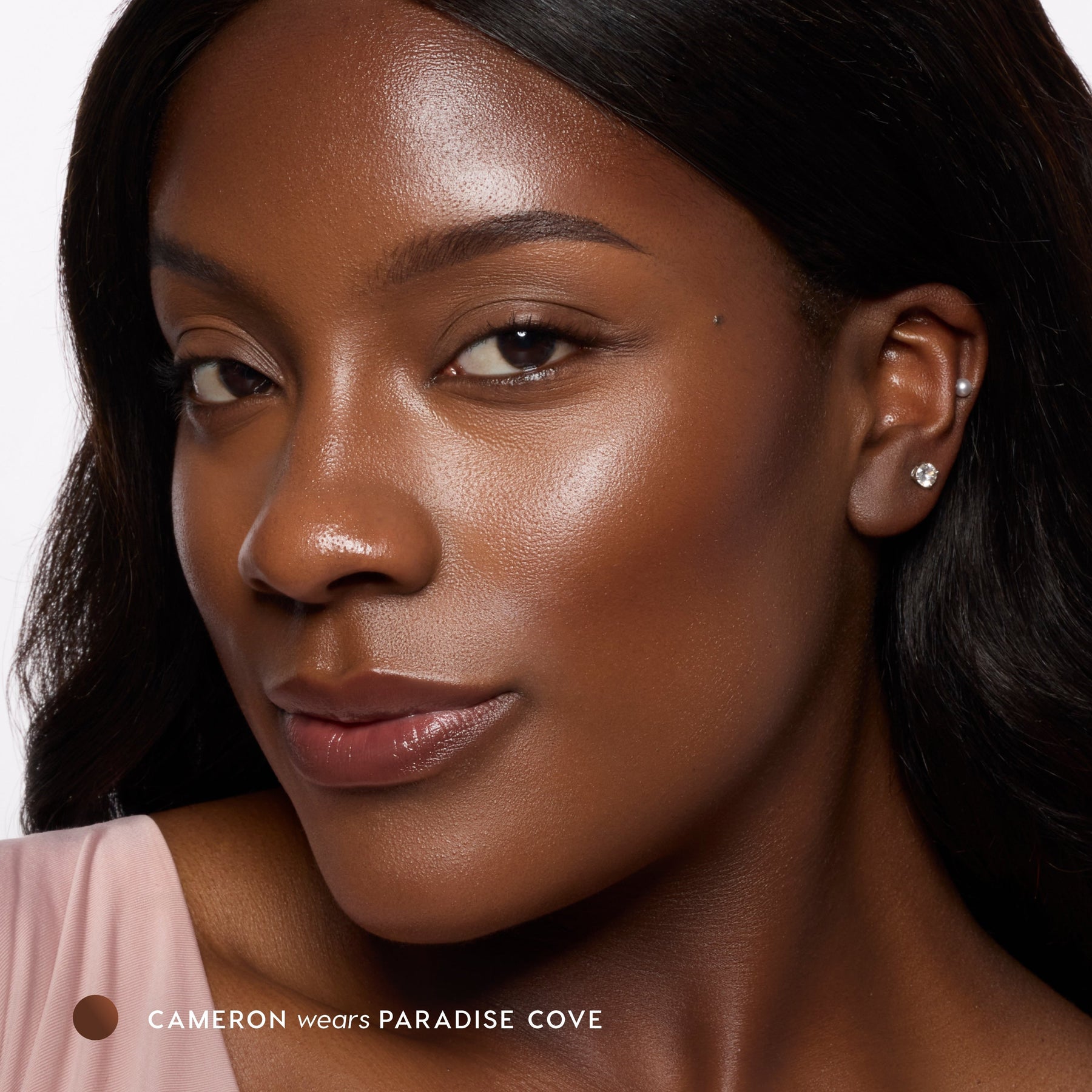 Paradise Cove - Lightweight Modern Cheek Detail