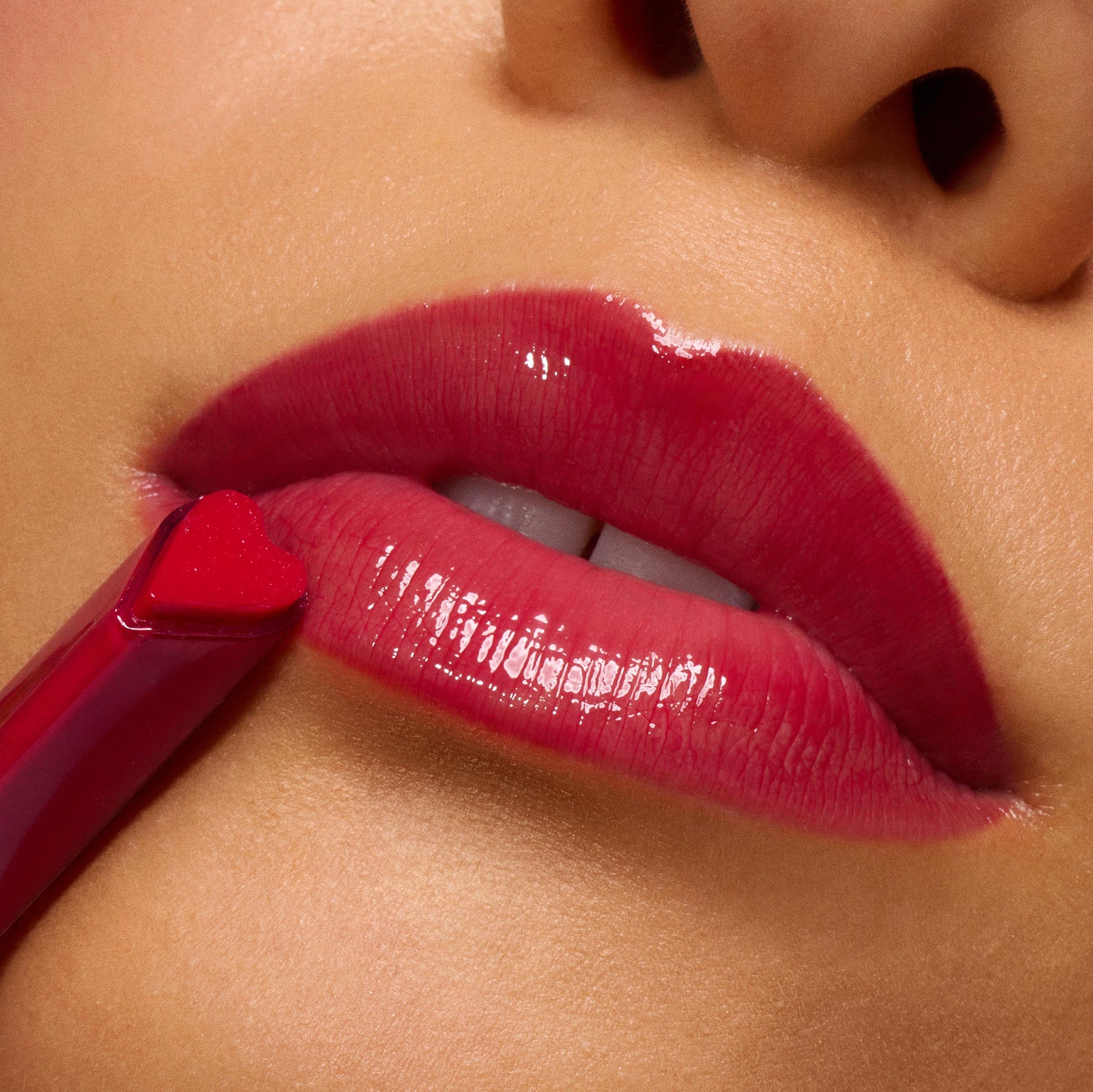 Romantasy Collection - Featherlight Vibrant Beauty Set