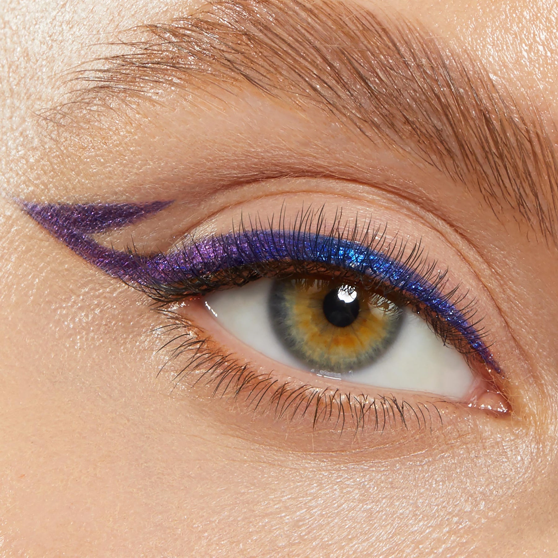 Chrome Dreams - Glowing Classic Liner Story