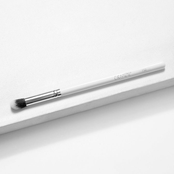 Small Detail Brush - Smooth Makeup Artistry Shape