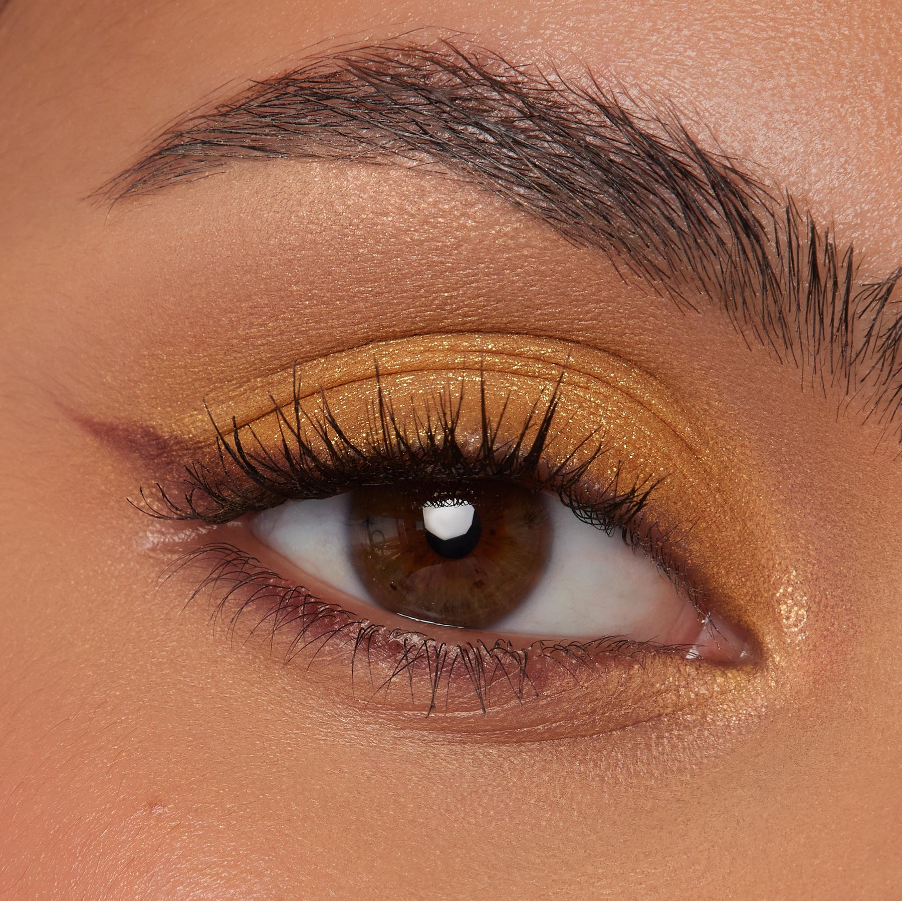 Best Day Ever - Glowing Tailored Eye Detail